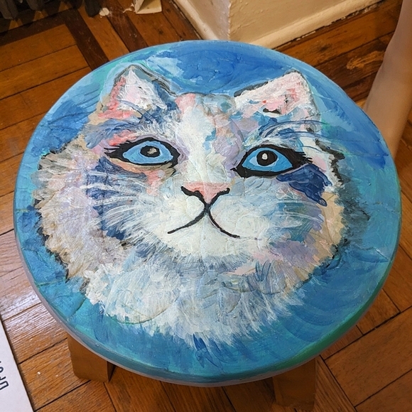 Handcrafted foot rest step/stool Signed painting cat portrait:Max sees sky ☀️ - Picture 9 of 16